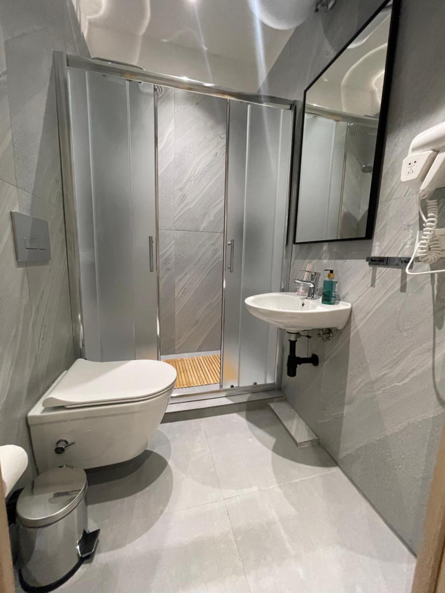 Pog Apartments Tiranë Ngoại thất bức ảnh
